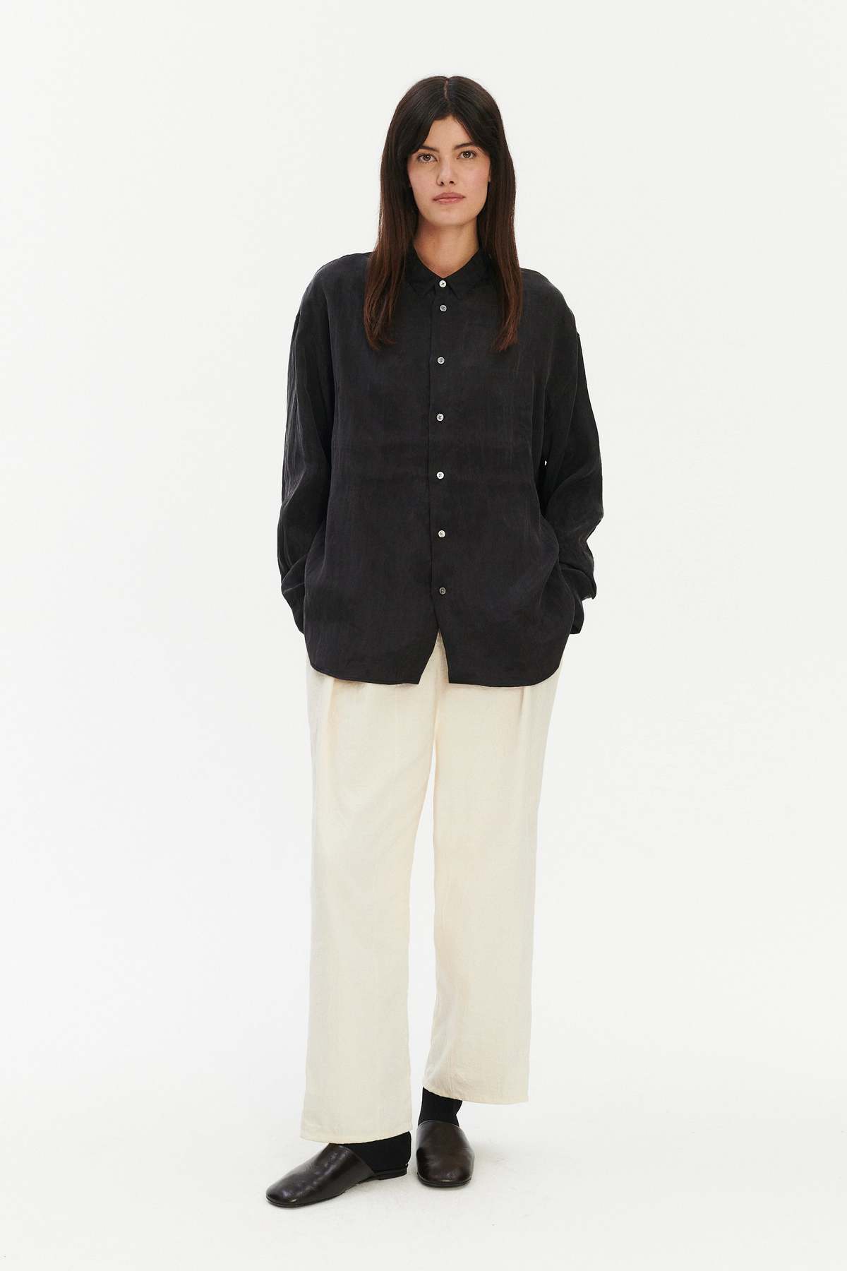 Delikatessen Oversized Shirt in a Silky Japanese Blend of Lyocell and Polyamide - Image 7 of 9