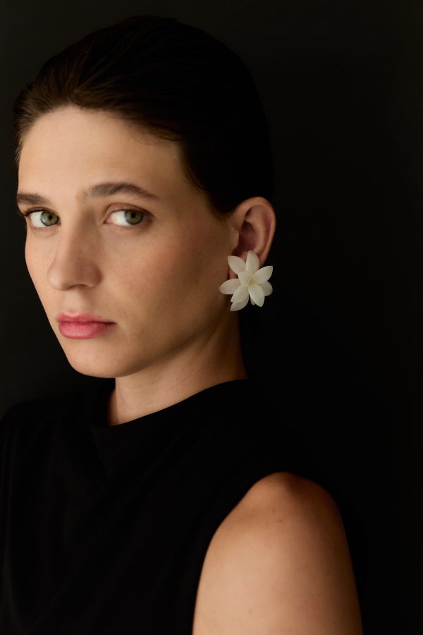 ADORN Golden Resin Bloom Earring