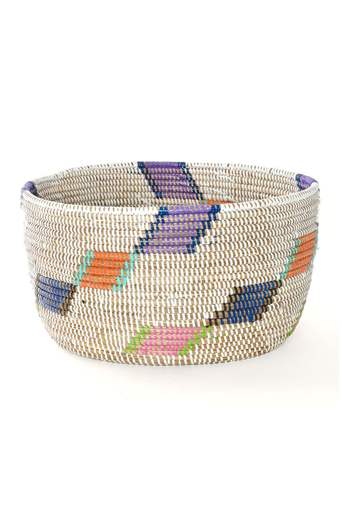 African Modern Set of 2 Diagonal Diamond Nesting Storage Baskets - Image 2 of 3