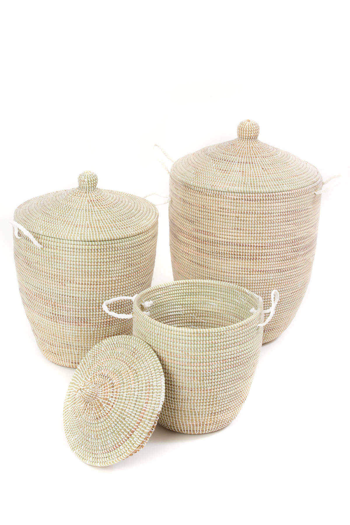 African Modern Set of 3 Solid White Hampers - Image 3 of 5