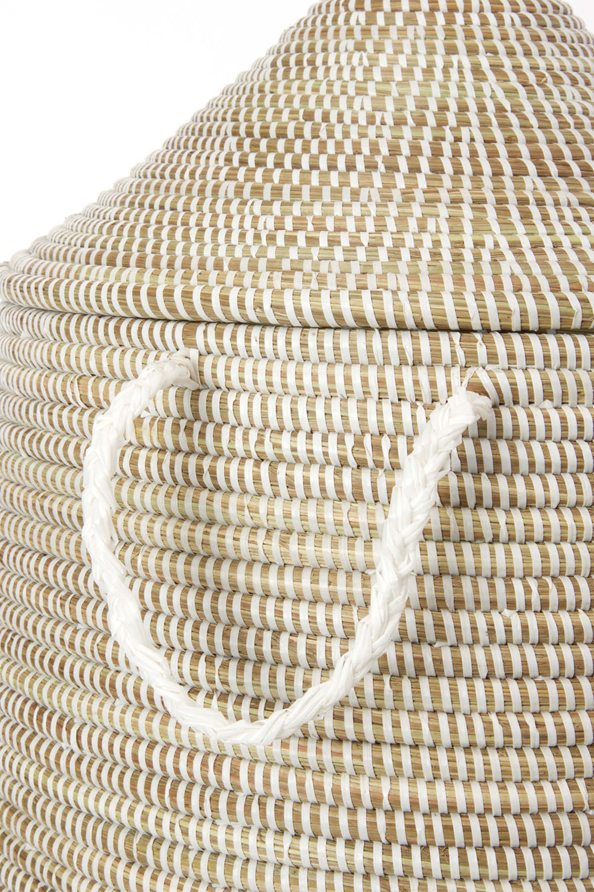 African Modern Slender Laurel Hamper Basket - Image 4 of 5