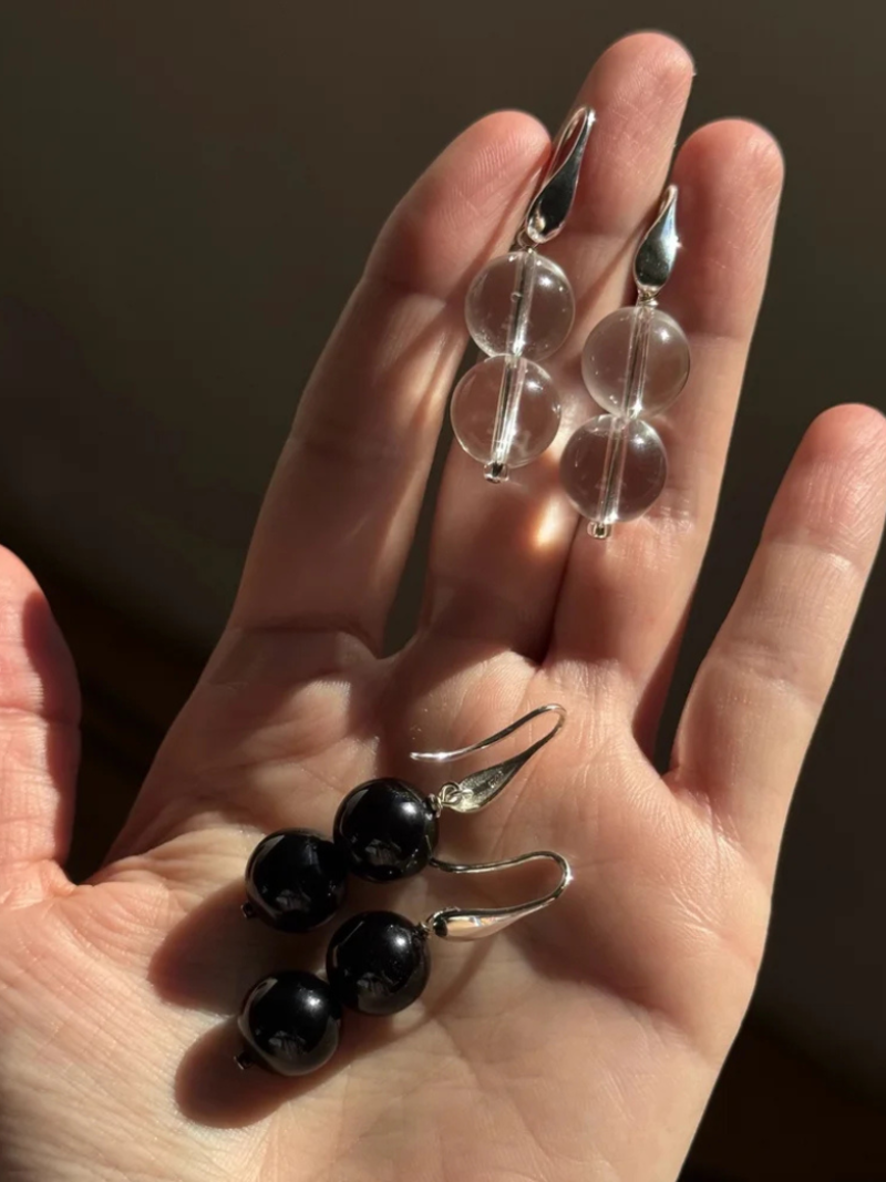 Sea + Pattern Teardrop Onyx Earrings - Black