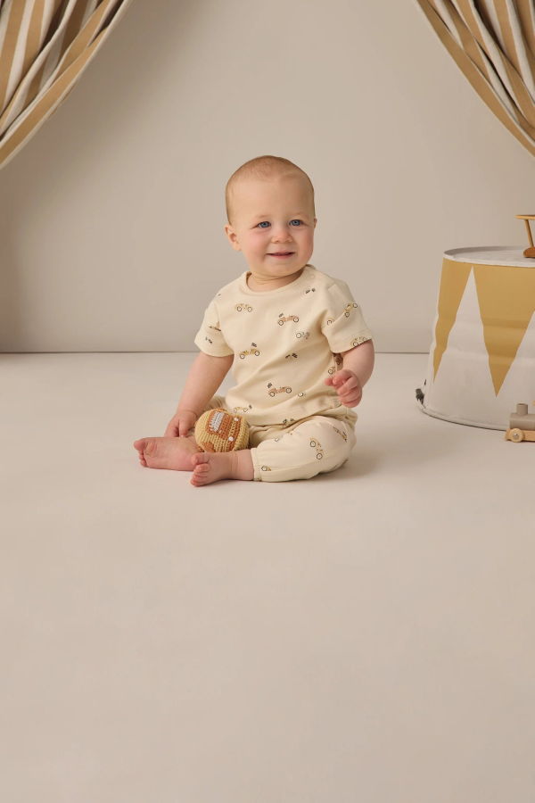 KIDS Rylee + Cru Quincy Mae Jersey Tee + Pant Set - Natural