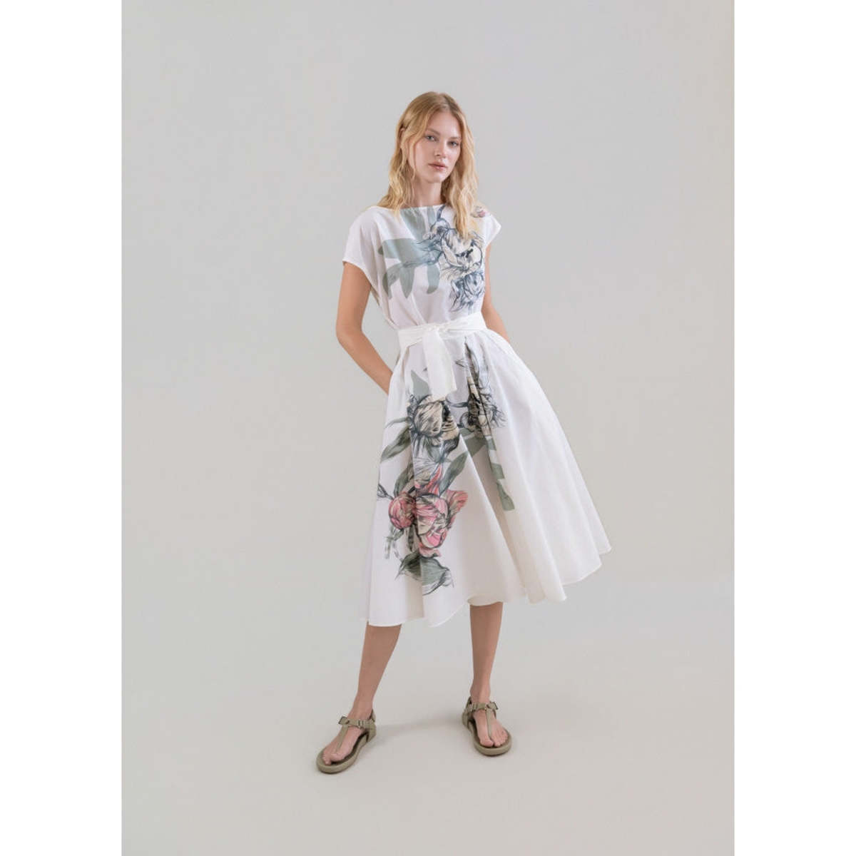 Psophia Muted Peony Study Dress - White - Image 1 of 3