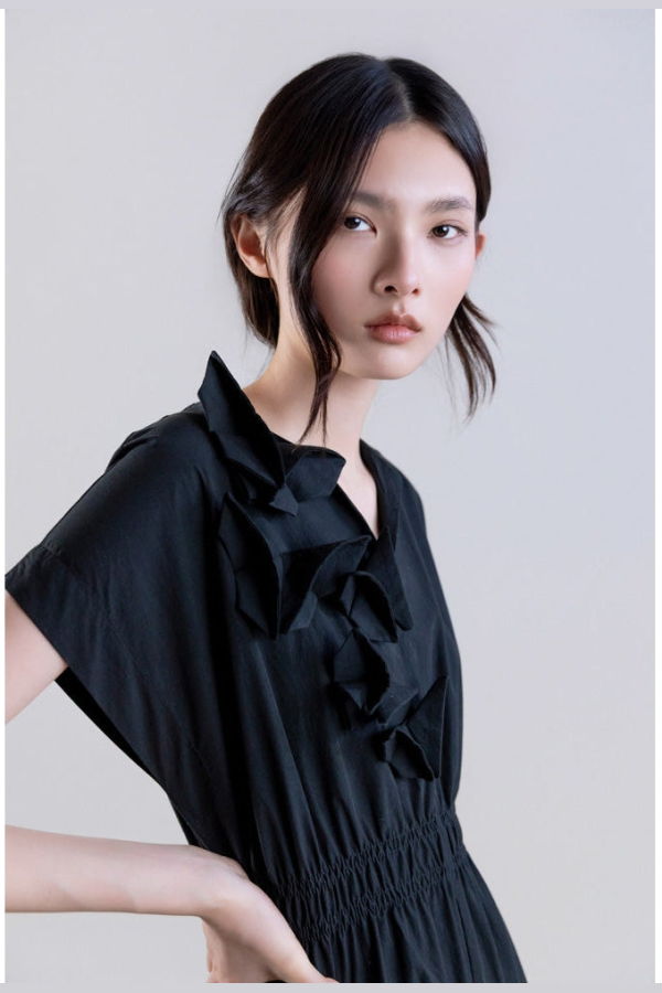 Psophia Cotton Midi Dress with Open V-Neck - Black