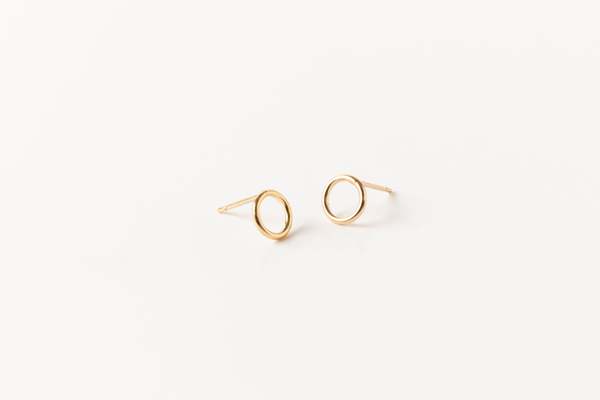 Sheena Marshall Jewelry Margo Petite Circle Studs | Gold Fill