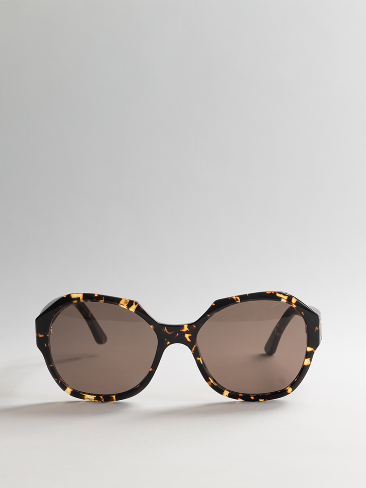 Eva Masaki 001 Gotham Sunglasses - Brown - Image 4 of 4