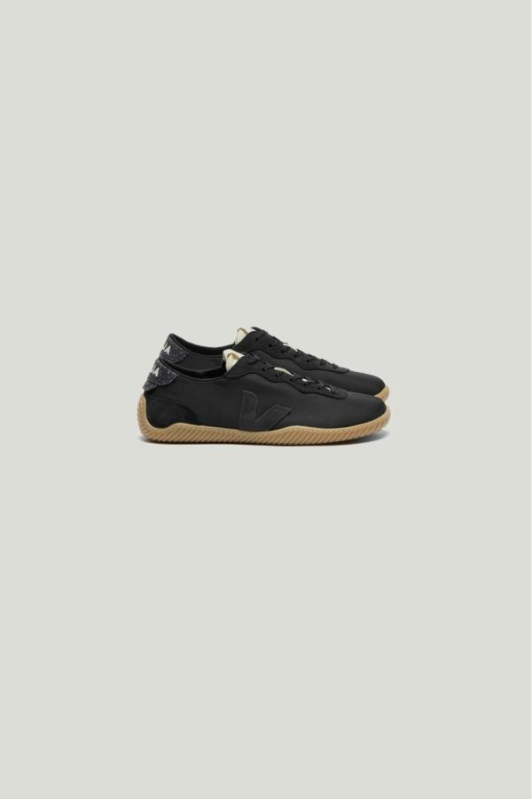 VEJA x Baserange Jitsu Sneaker - Black