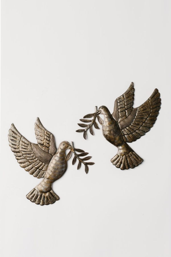 Vi Bella Dove With Olive Branch Metal Art Set