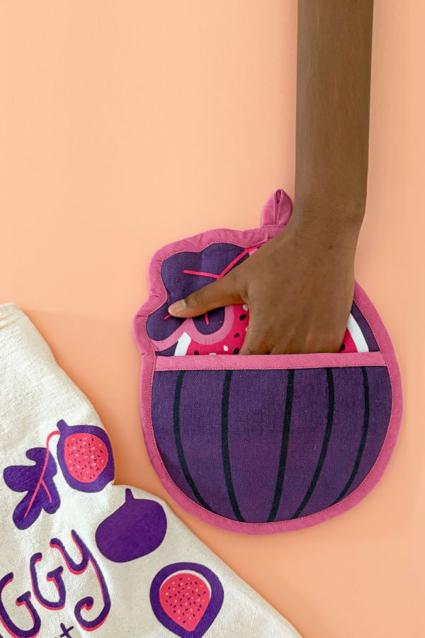 The Neighborgoods Fig Tea Towel and Pot Holder Set