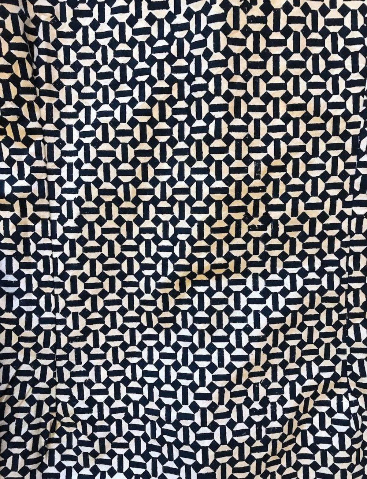 Passion Lilie Hex Flex Organic Cotton Button Down Shirt - Image 2 of 6