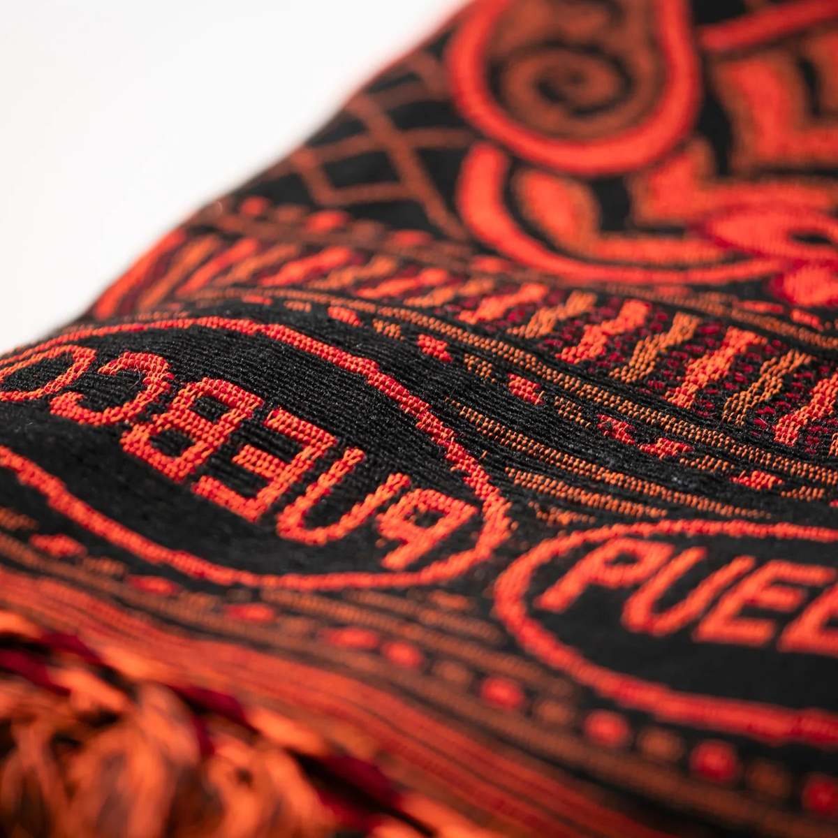 Puebco Reversible Jacquard Rug - Image 5 of 6