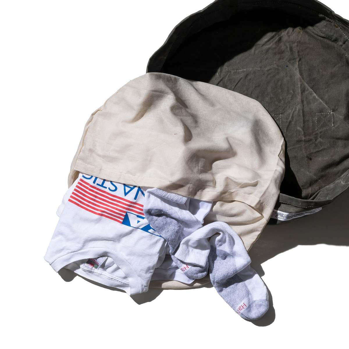 Puebco Rivet Pet Bed - Image 2 of 4