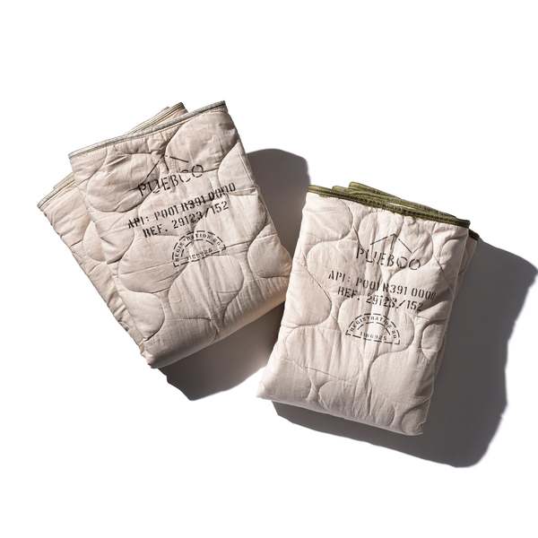 Puebco Vintage Parachute Line Quilted Blanket