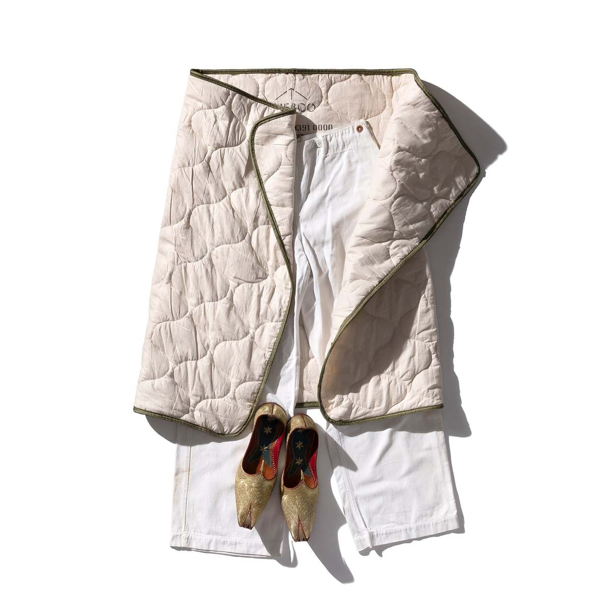 Puebco Vintage Parachute Line Quilted Blanket - Image 5 of 6