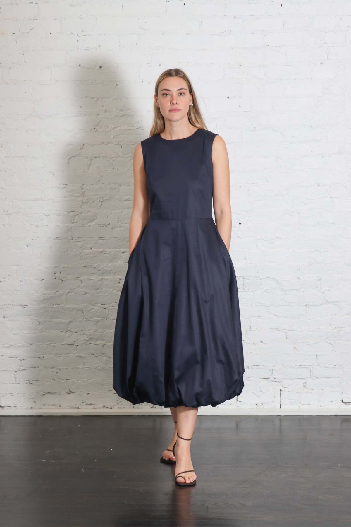 Shwetambari Bubble Dress - Image 4 of 6