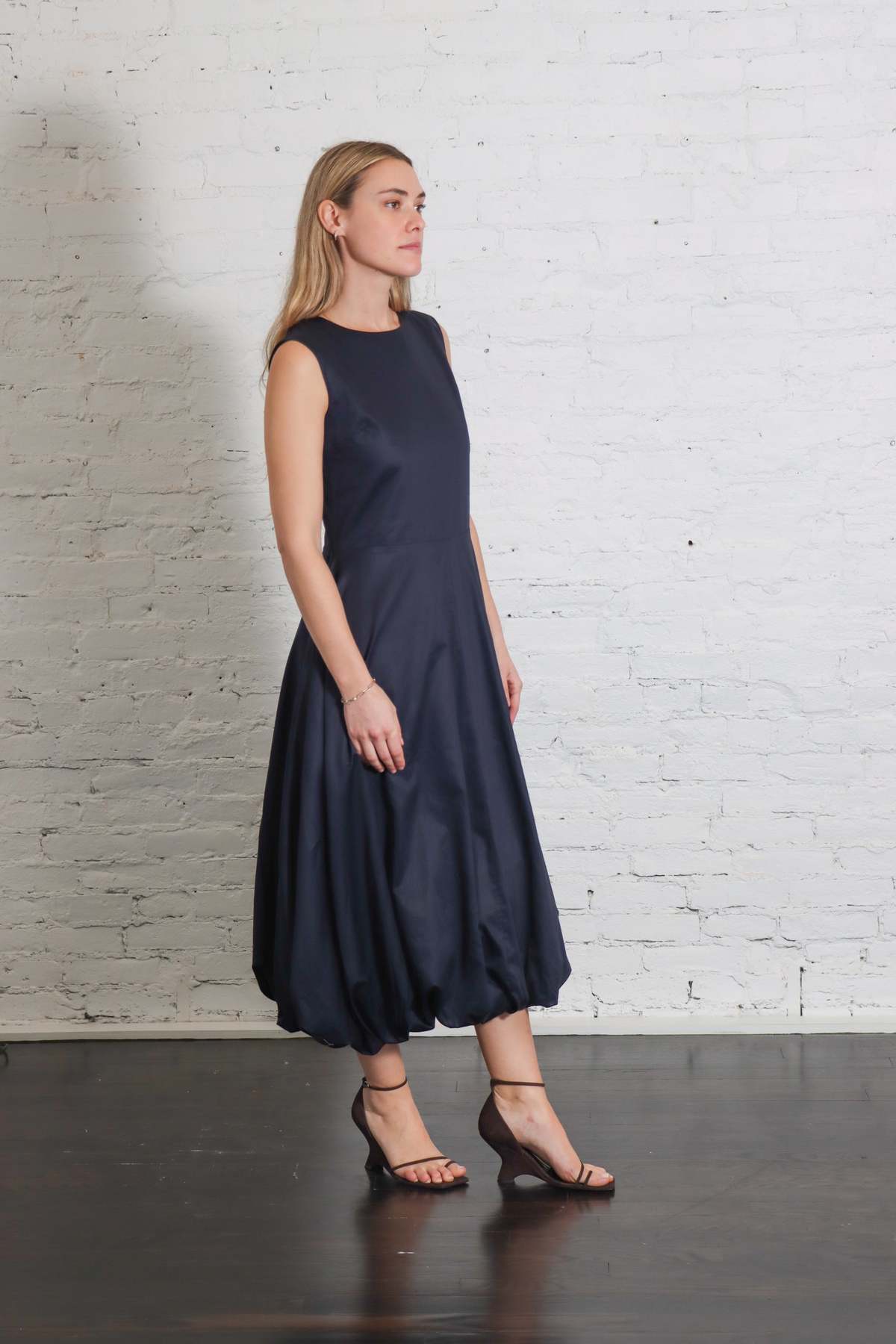 Shwetambari Bubble Dress - Image 5 of 6