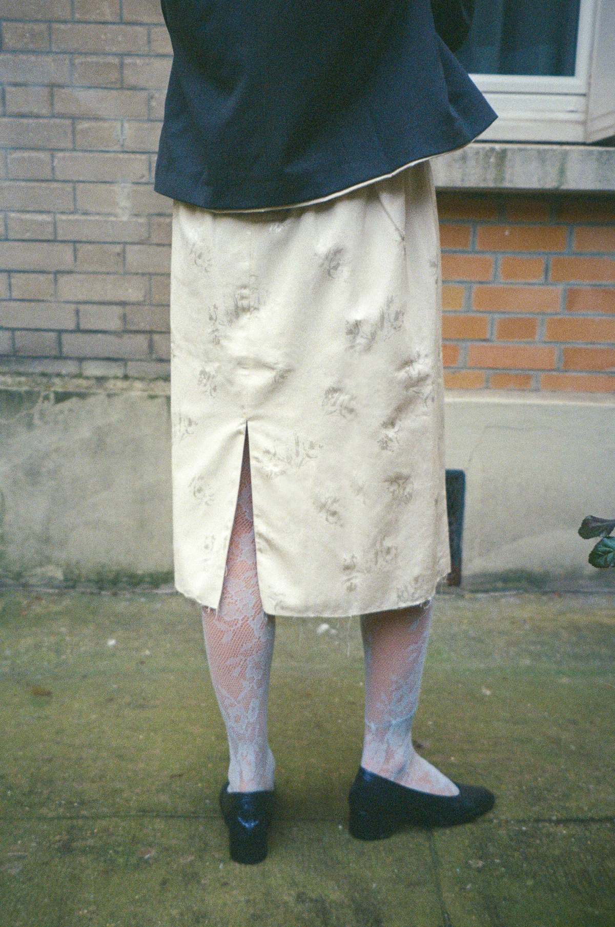 Camiel Fortgens Grandma Skirt In Off White Flower Jacquard - Image 3 of 8