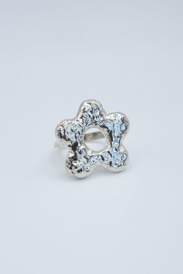 amemori Chunky Flower Ring