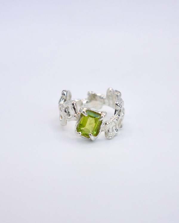 amemori Emerald Cut Ring