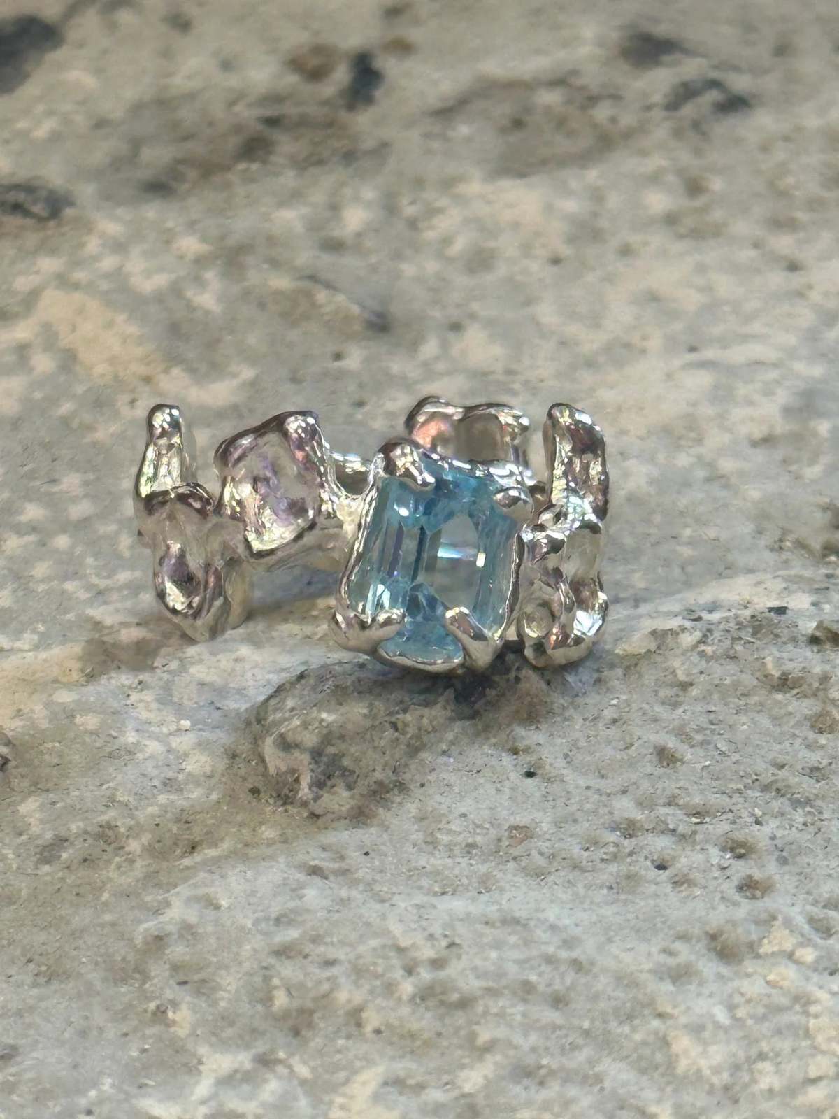 amemori Emerald Cut Ring - Image 2 of 3