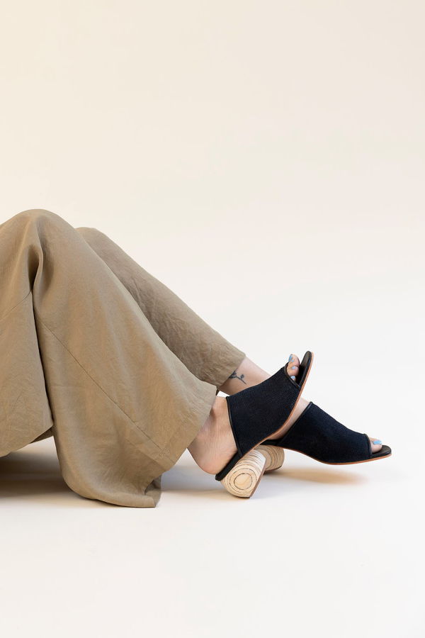 Huma Blanco Milla Mule