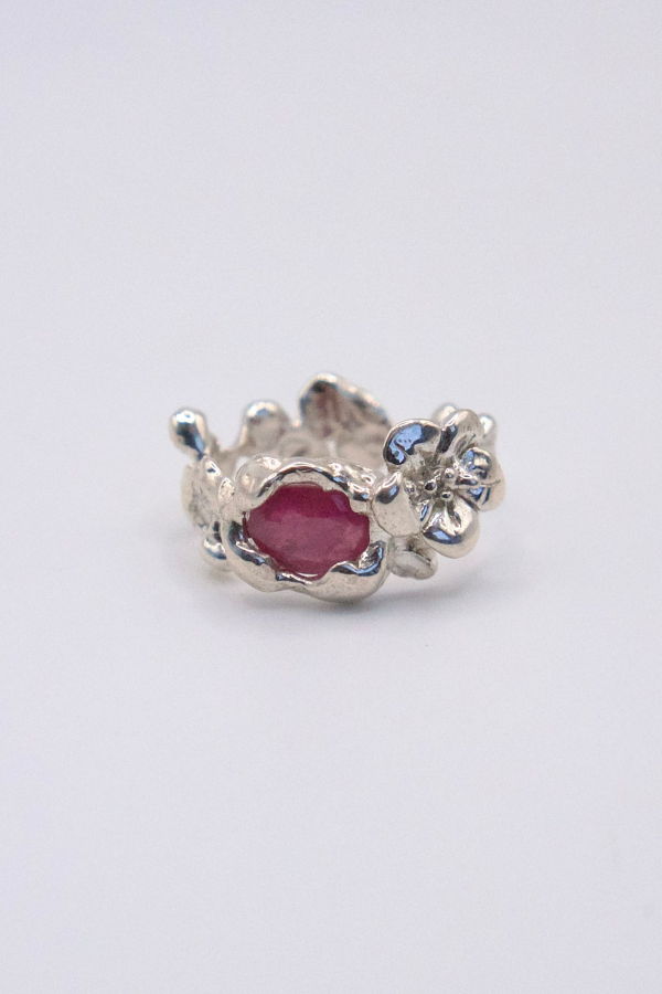 amemori Volcan Flower Ring
