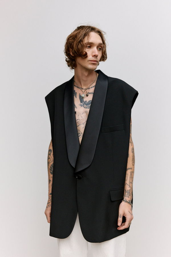 MM6 Maison Margiela Oversized Sleeveless Tuxedo Jacket