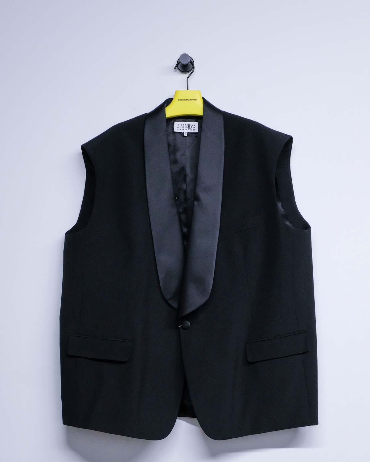 MM6 Maison Margiela Oversized Sleeveless Tuxedo Jacket - Image 9 of 10