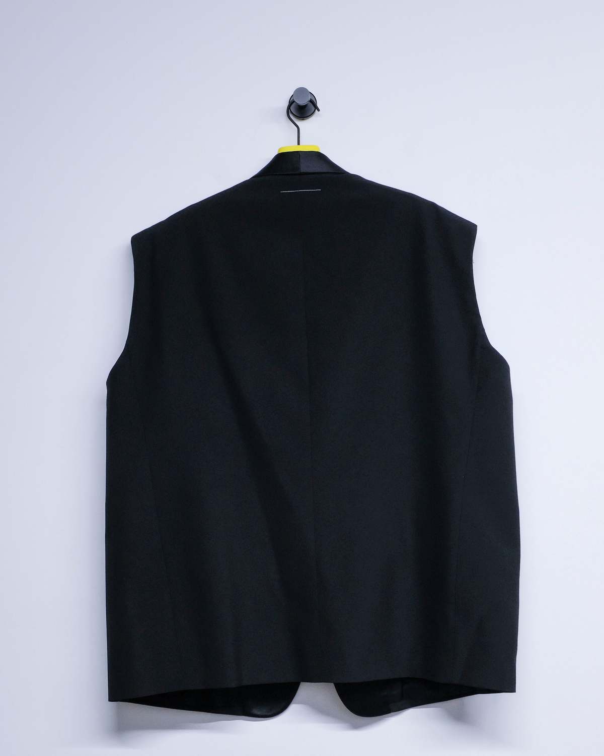 MM6 Maison Margiela Oversized Sleeveless Tuxedo Jacket - Image 10 of 10