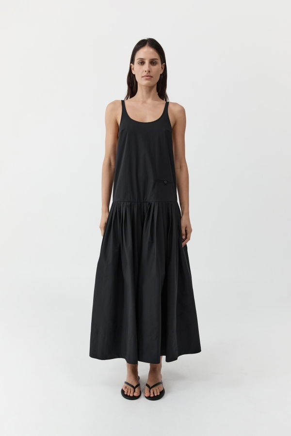 St. Agni Relaxed Pleat Dress