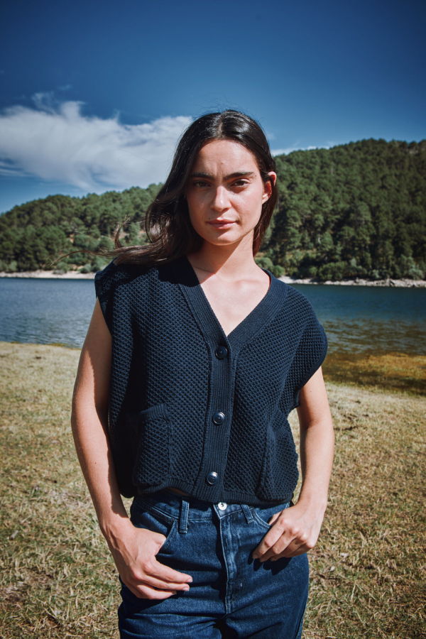 L'ENVERS Eleonore Sleeveless V-Neck Cardigan - Navy Blue