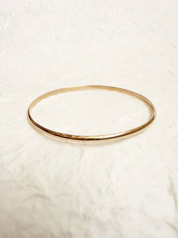Monade Petit Dome Bangle 2.5 - The Celebration