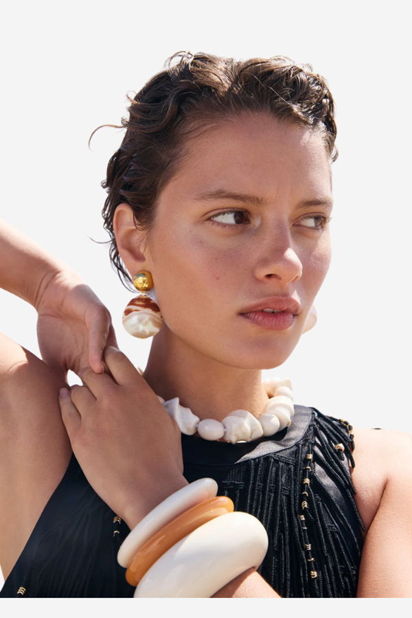 Lizzie Fortunato Mini Rodan Pearl Earrings