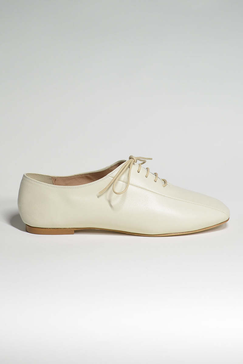 Gan Bowler Shoes Off White