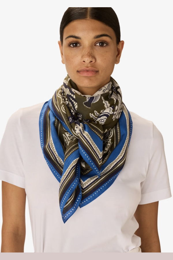 Inoui Editions Square 100 Neptune Scarf