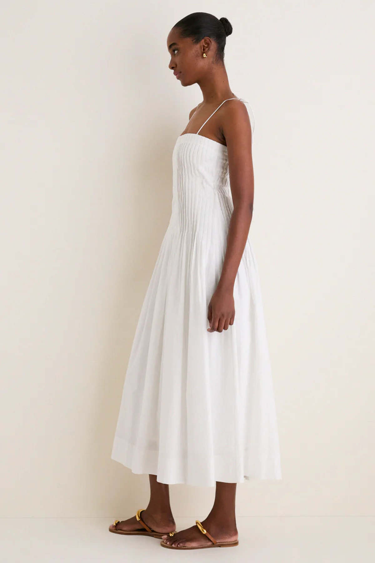 Moon River Pleated Front Detail Midi Dress - Off White - Image 2 of 4