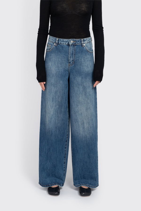 Minimum Aiyas Jean - Gibraltar Sea