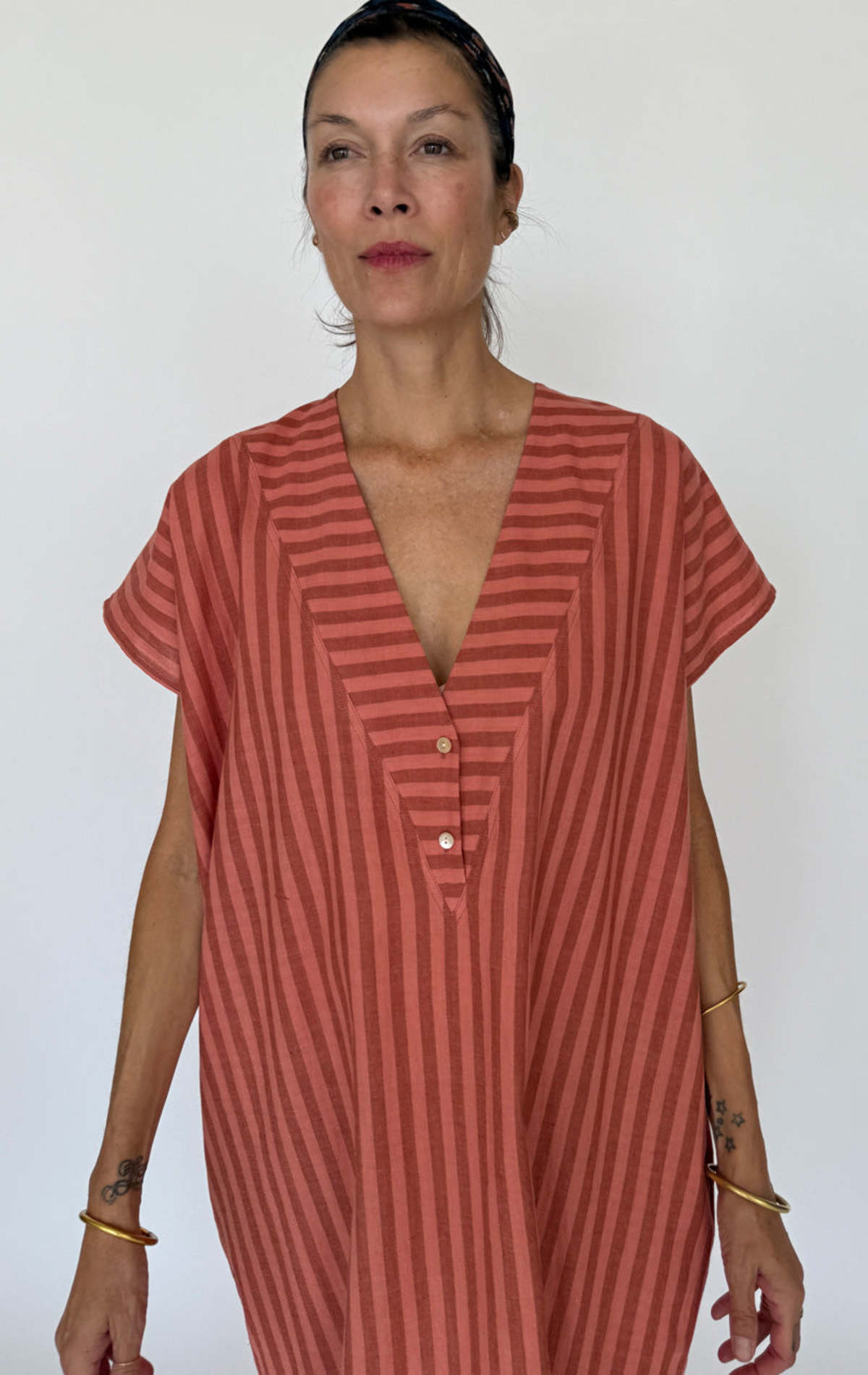 Two V Bib Column Dress - Image 2 of 4