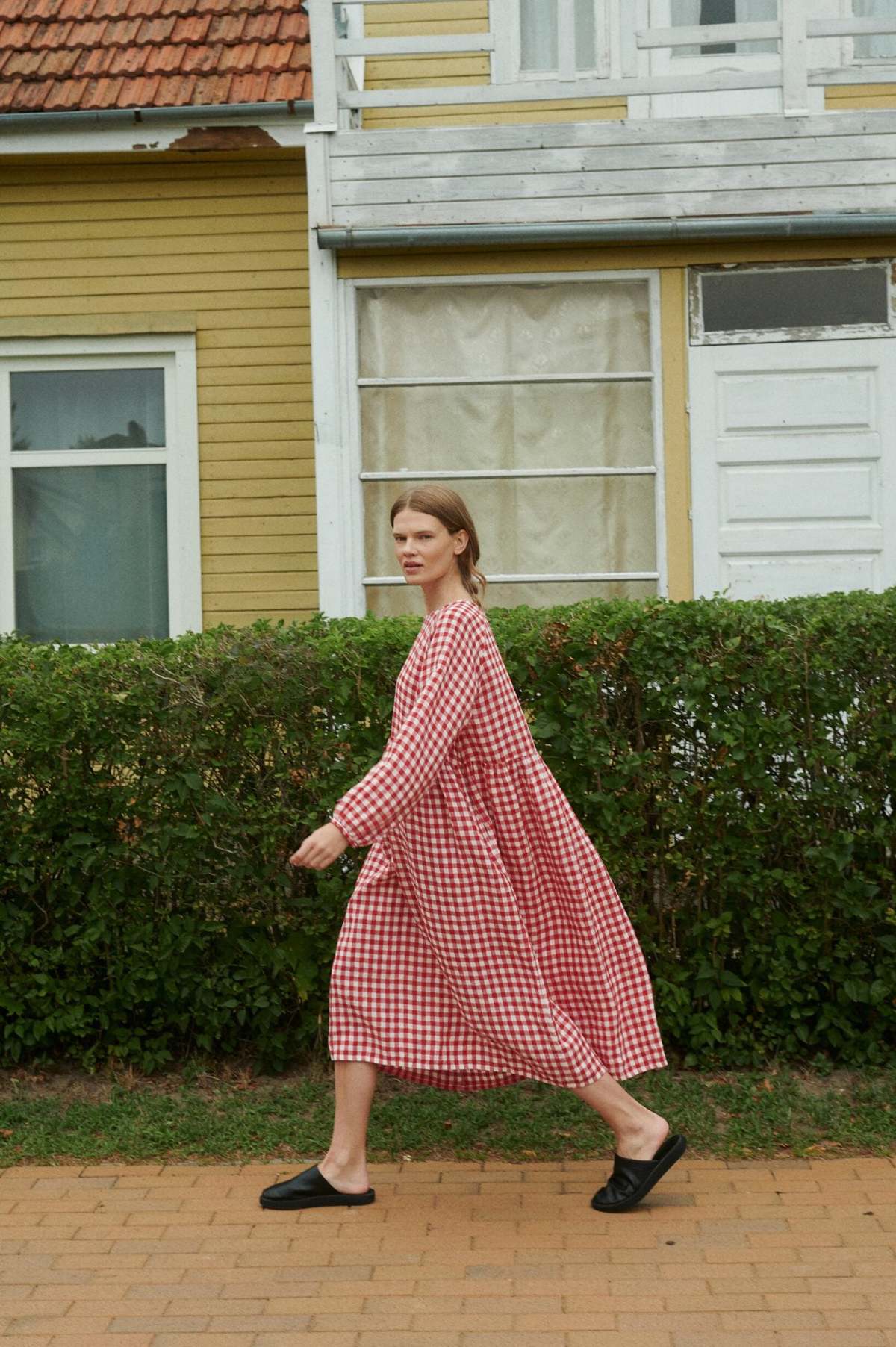 Linenfox Margo Gingham Maxi Linen Dress - Image 9 of 12