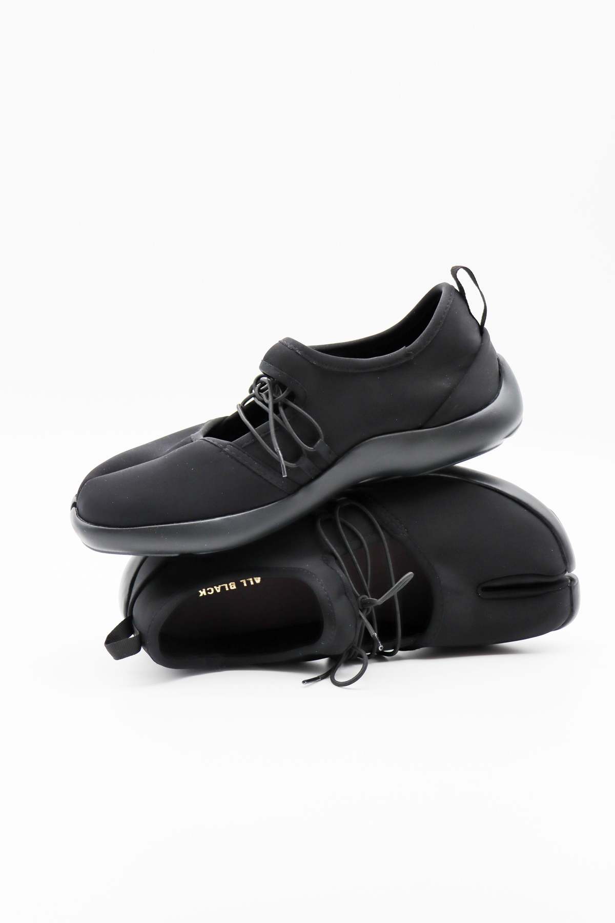 ALL BLACK Split Toe Casual Sneaker - Image 3 of 6