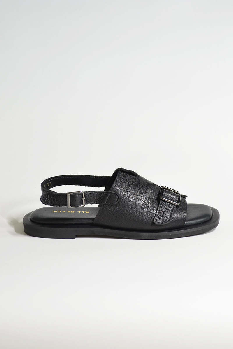 ALL BLACK Low Belt Sandal