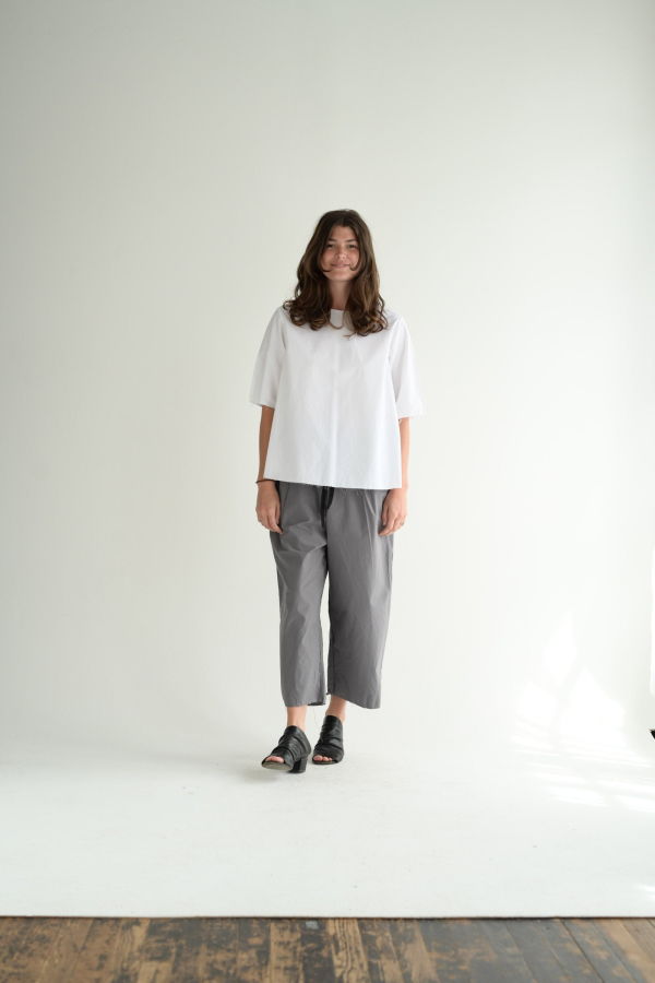 SCHA V Back Elbow-Length Sleeve Top