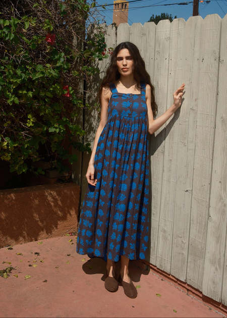 CARAMEL JUNIPER DRESS（NAVY） JUNIPER DRESS - NAVY | Garmentory