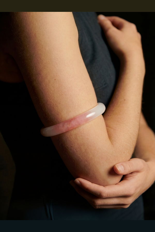 seree Blush Skinny Pink Round Jade Stone Bangle - Ombre Pink