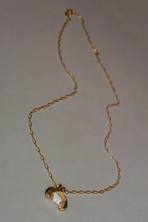 Simuero Abril Necklace