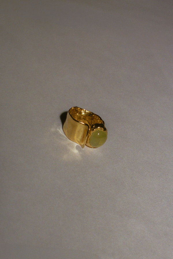 Simuero Uva Ring in Gold/Green Prehnite