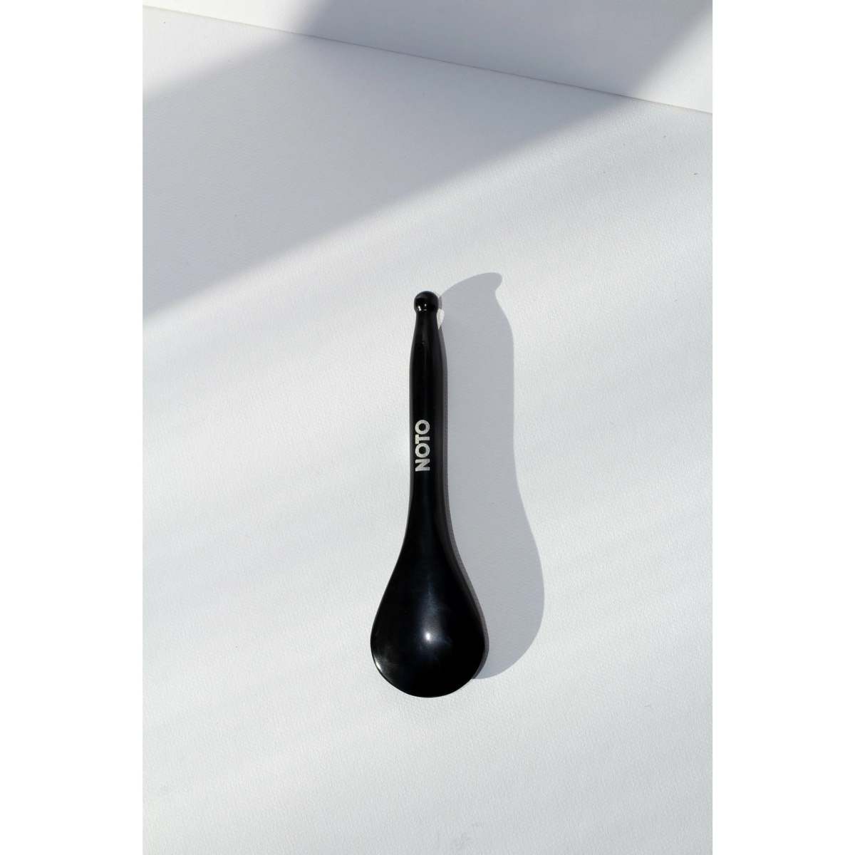 NOTO botanics Bian Stone Facial Tool - Image 5 of 5