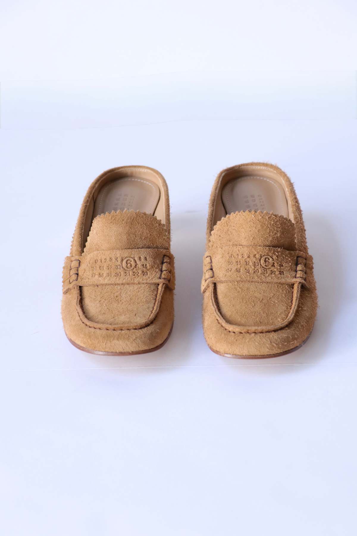 MM6 Maison Margiela Swing Toe Leather Loafer - Image 5 of 5