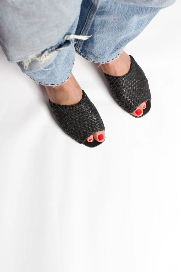 Either/OR The Woven Slide Sandals - Black